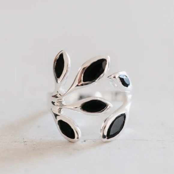 Goldie Lew Black Onyx and Sterling Silver Blythe Ring - Picture 1 of 4